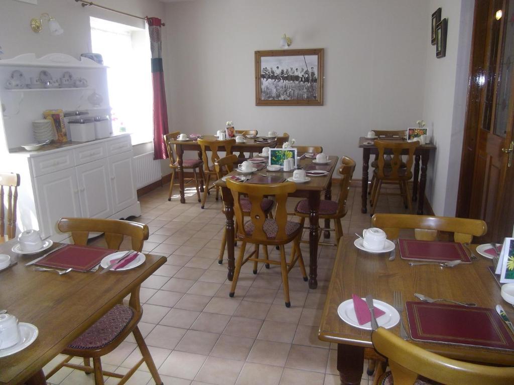 Quay West Ireland Bed and Breakfast Westport Exteriör bild