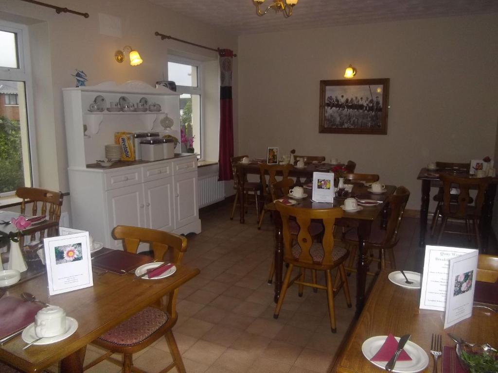 Quay West Ireland Bed and Breakfast Westport Exteriör bild