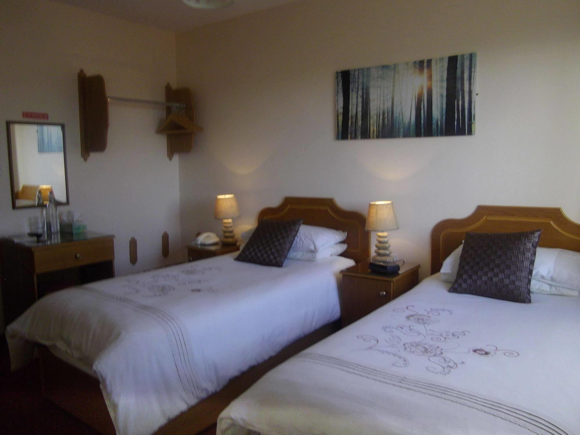 Quay West Ireland Bed and Breakfast Westport Exteriör bild