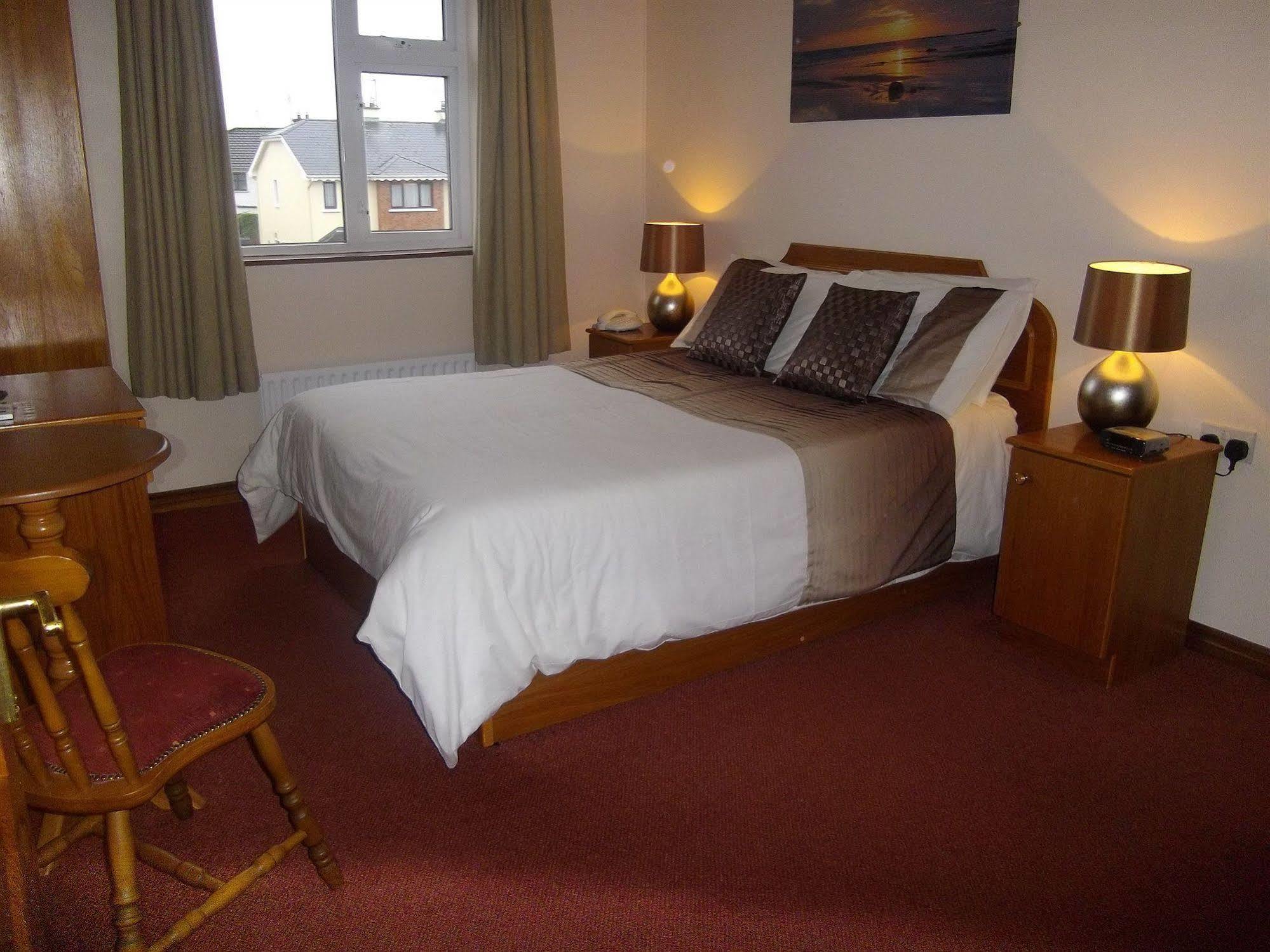 Quay West Ireland Bed and Breakfast Westport Exteriör bild