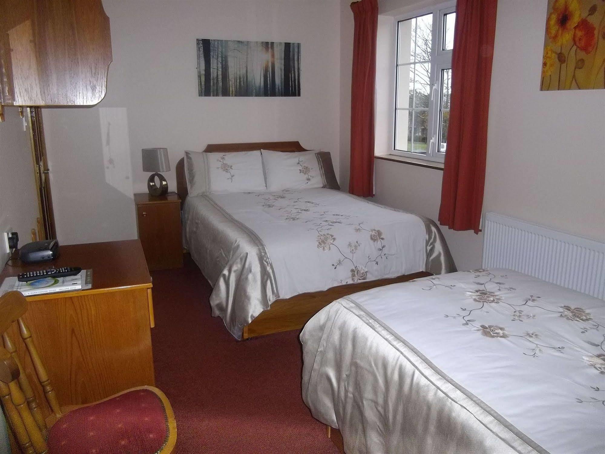 Quay West Ireland Bed and Breakfast Westport Exteriör bild