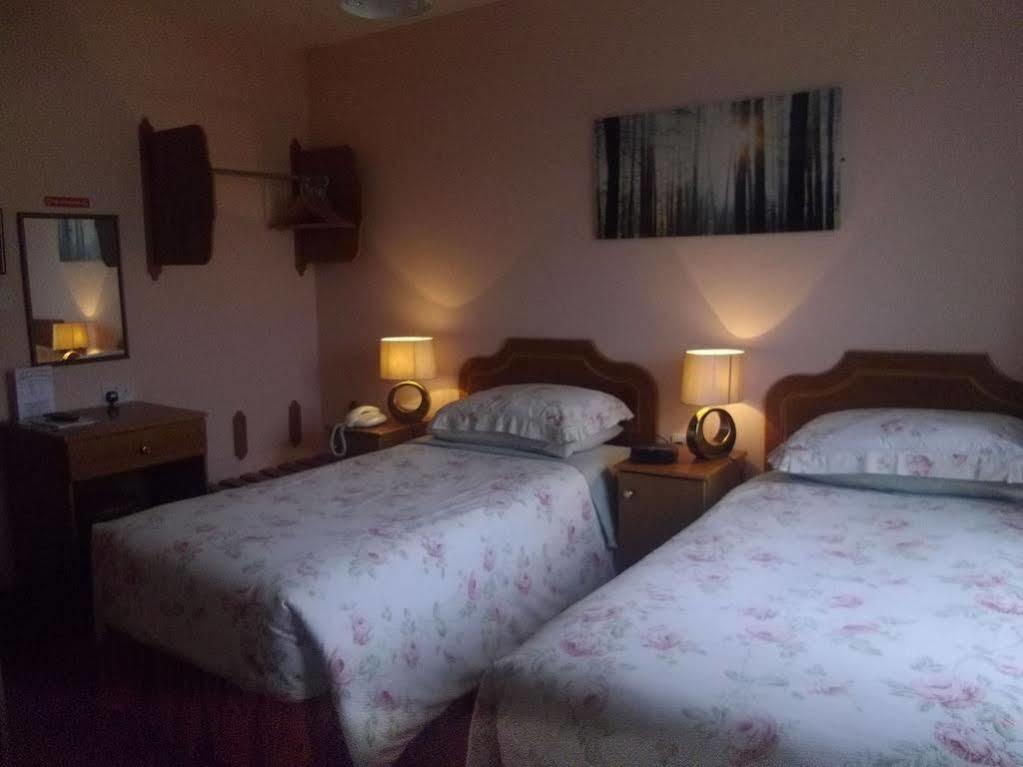 Quay West Ireland Bed and Breakfast Westport Exteriör bild